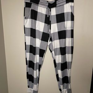 💜5 FOR $20💜 Black and White Plaid Lounge Pants